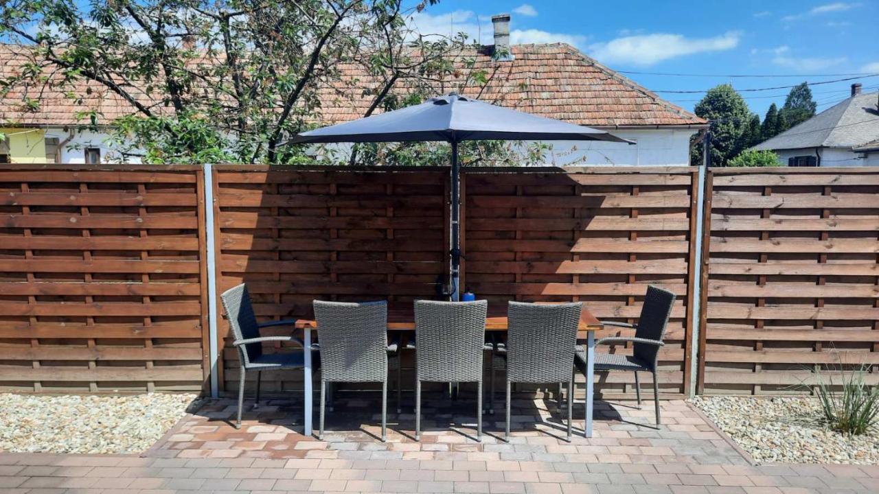 Nemeth Apartman Keszthely Exterior photo